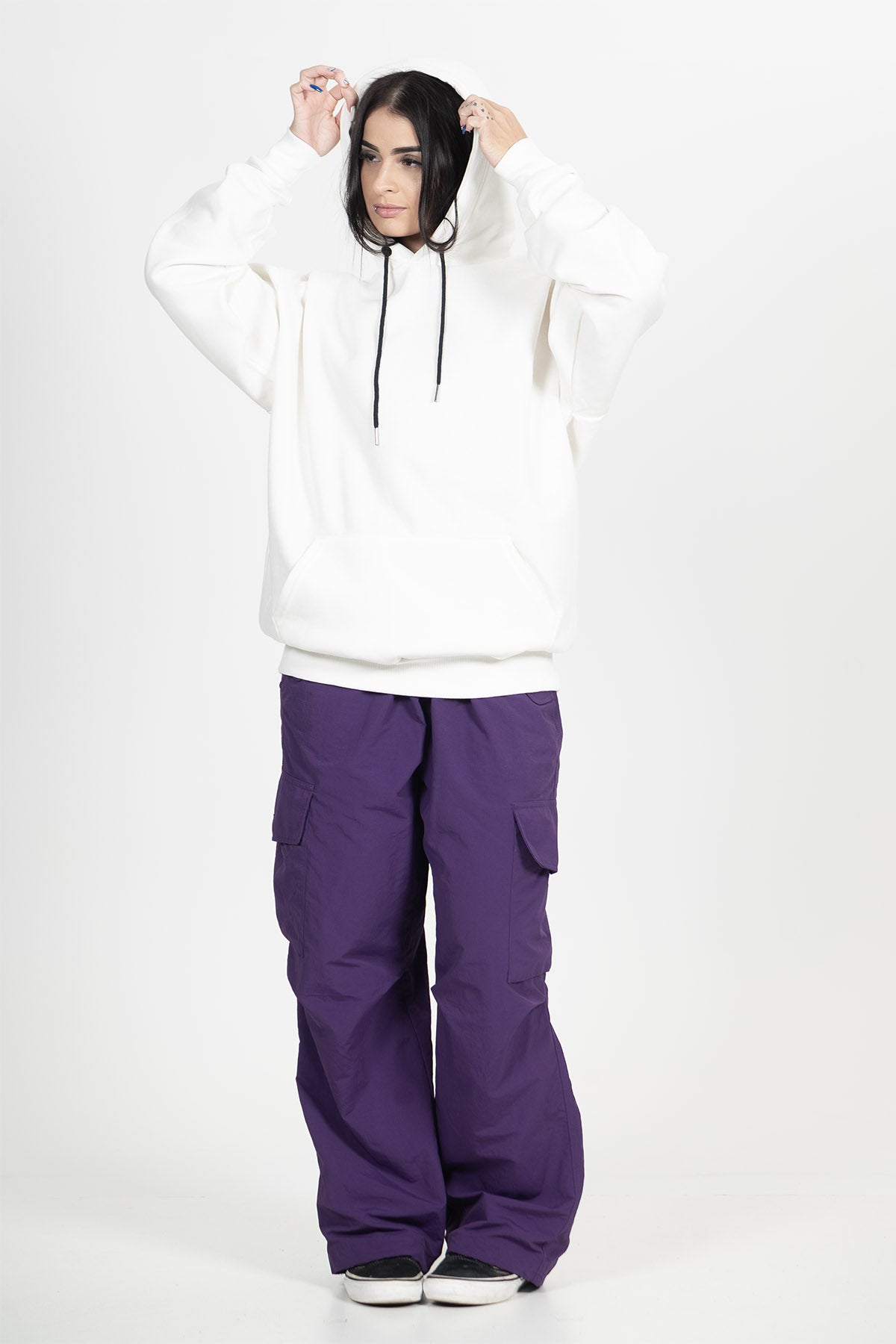 Movellez Street Hoodie – Off White