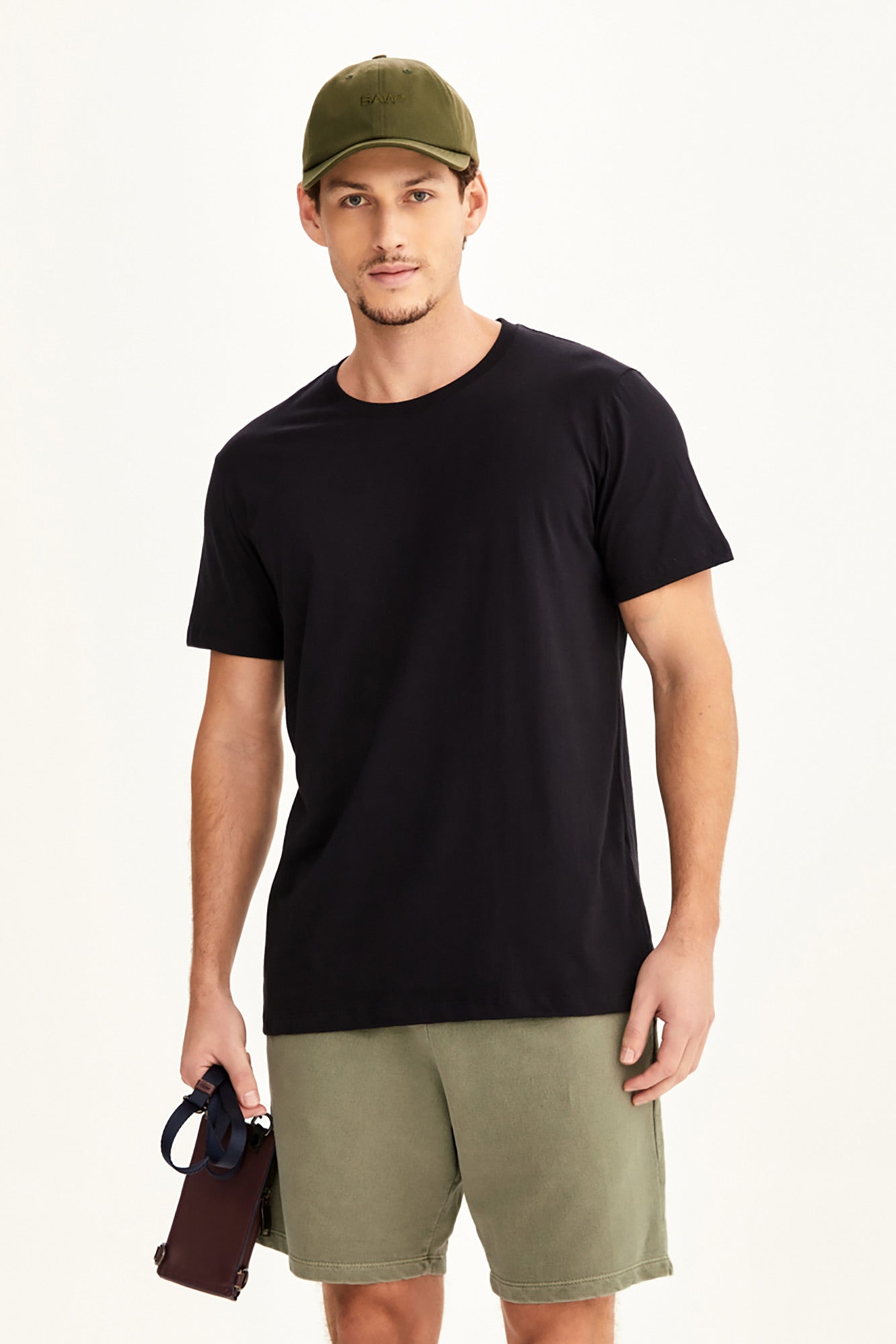 Bermuda Urban Essential – Militar Estonado