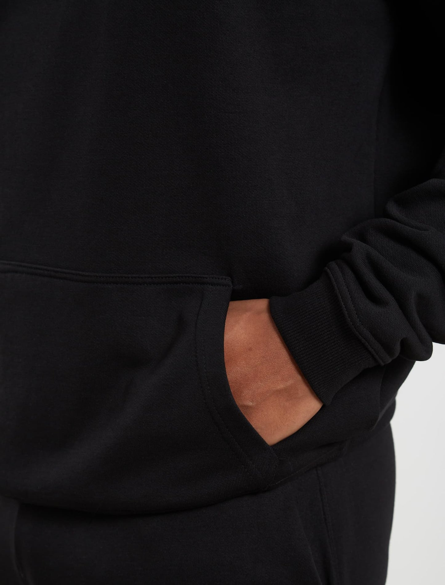 Movellez Core Hoodie – Preto